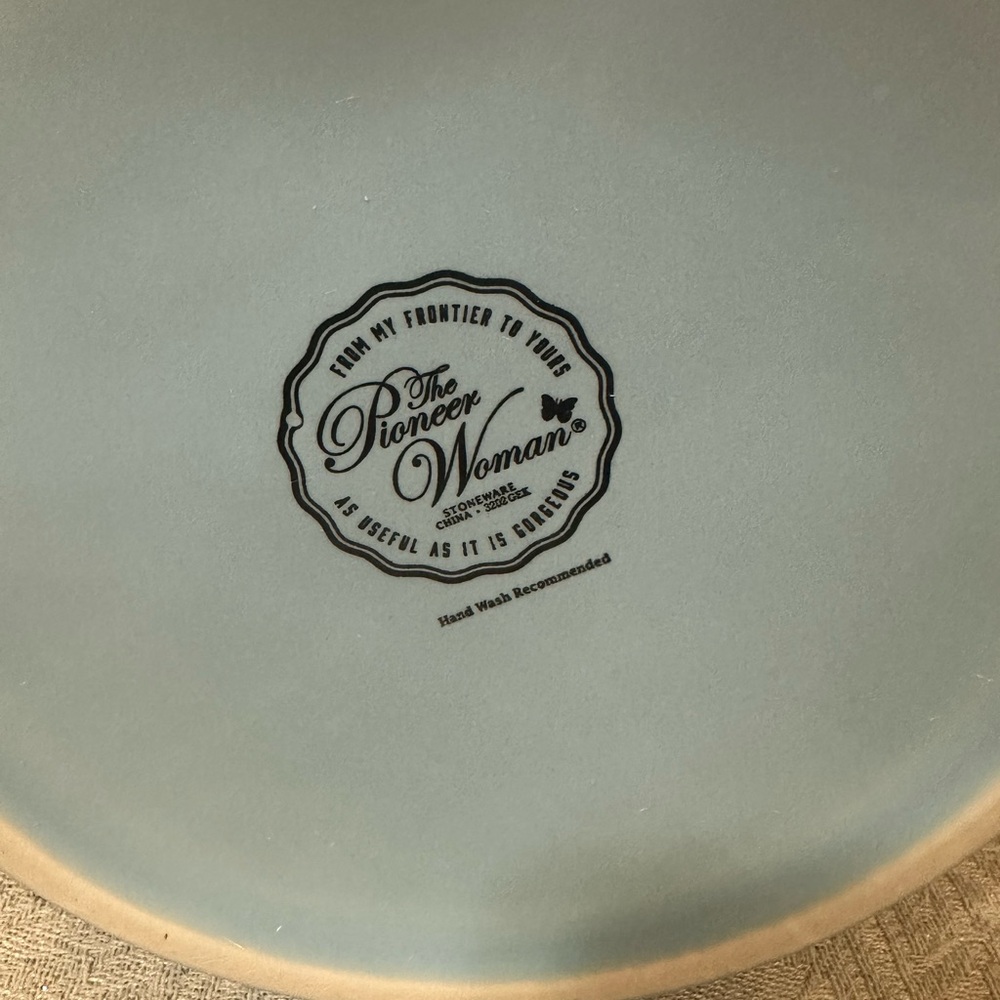 Pioneer Woman Spring Bouquet Garlic Keeper - Picture 5 of 5